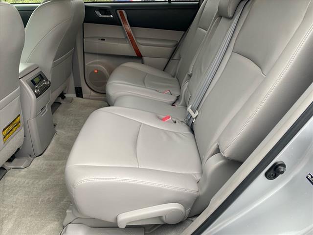 used 2010 Toyota Highlander car