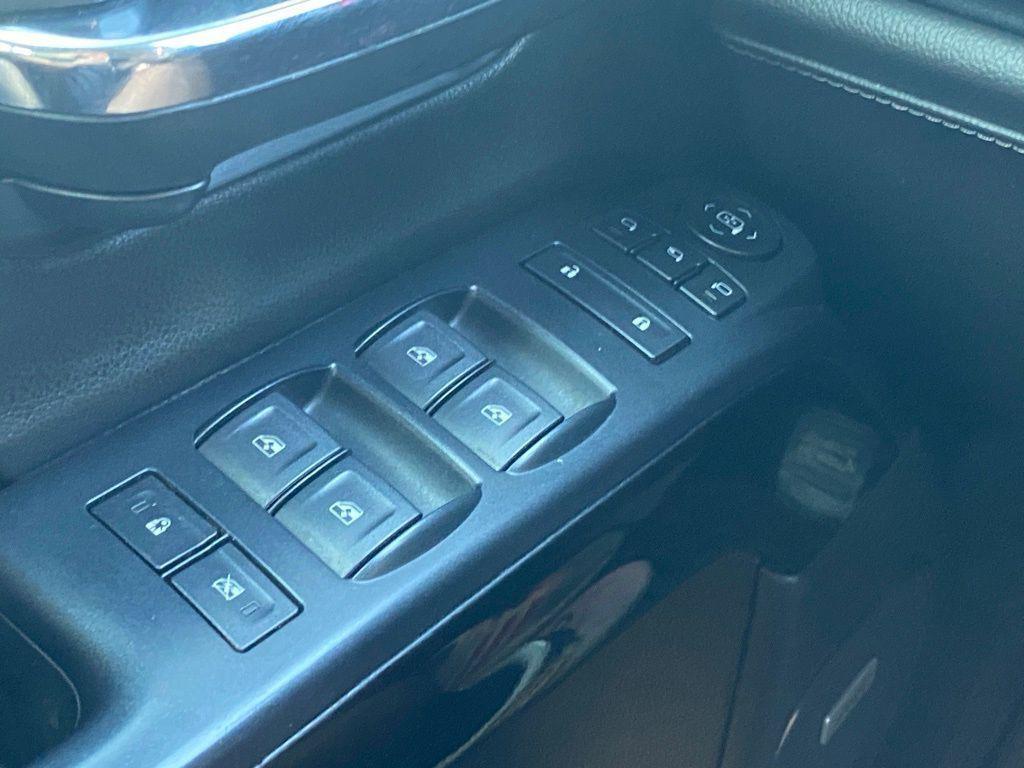 used 2018 Chevrolet Silverado 1500 car, priced at $33,625