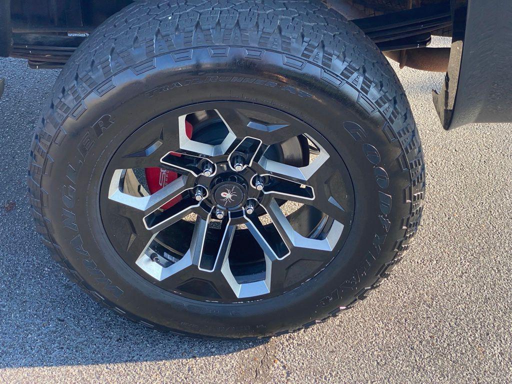 used 2018 Chevrolet Silverado 1500 car, priced at $33,625