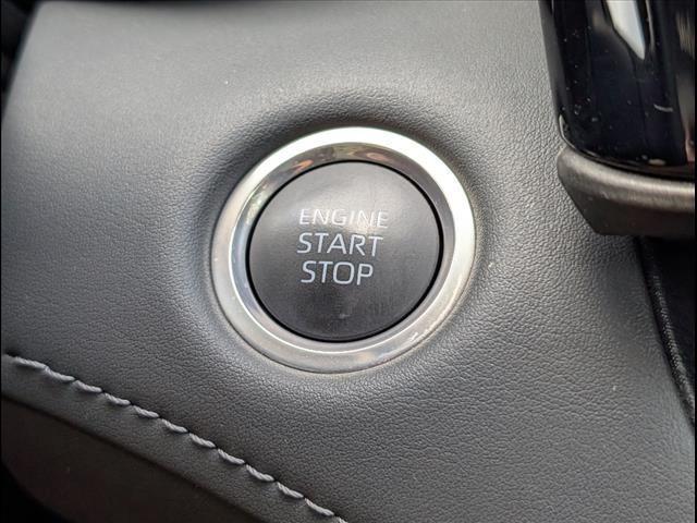 used 2024 Toyota Highlander car, priced at $45,486