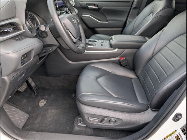 used 2024 Toyota Highlander car, priced at $45,486
