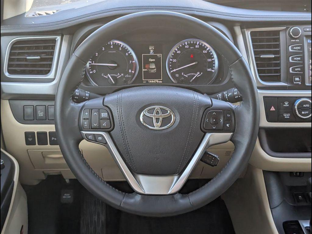 used 2015 Toyota Highlander car, priced at $18,299