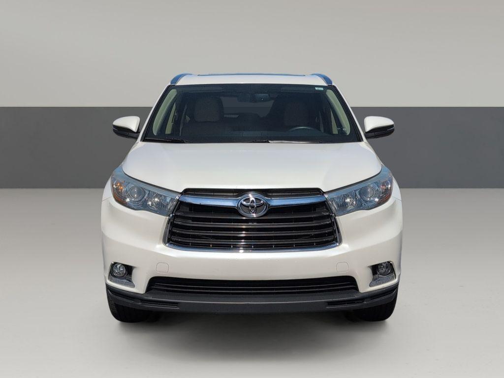 used 2015 Toyota Highlander car, priced at $18,299