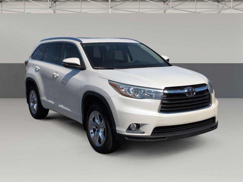 used 2015 Toyota Highlander car, priced at $18,299