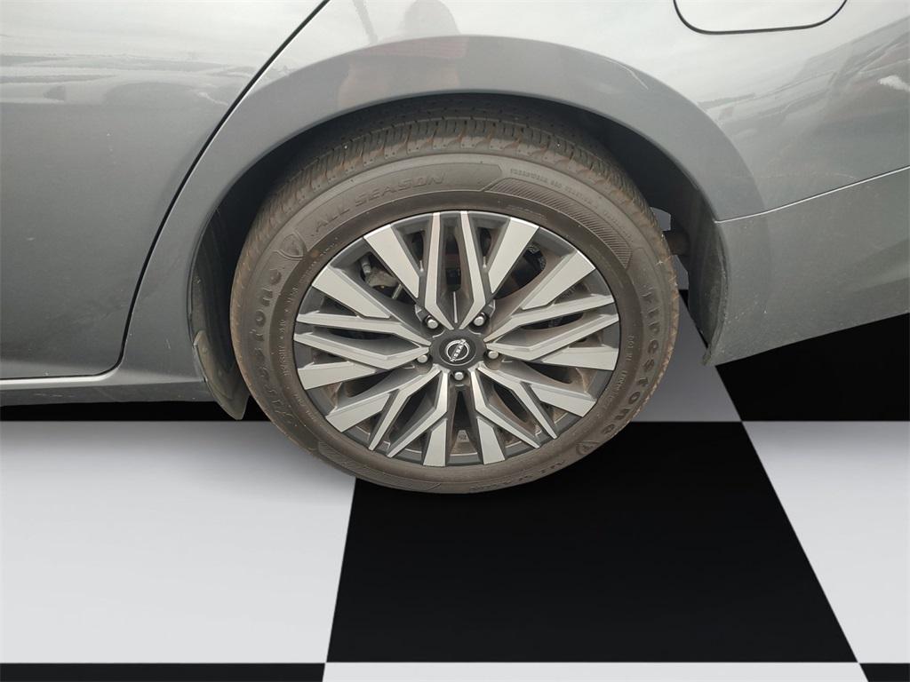 used 2024 Nissan Altima car, priced at $20,354