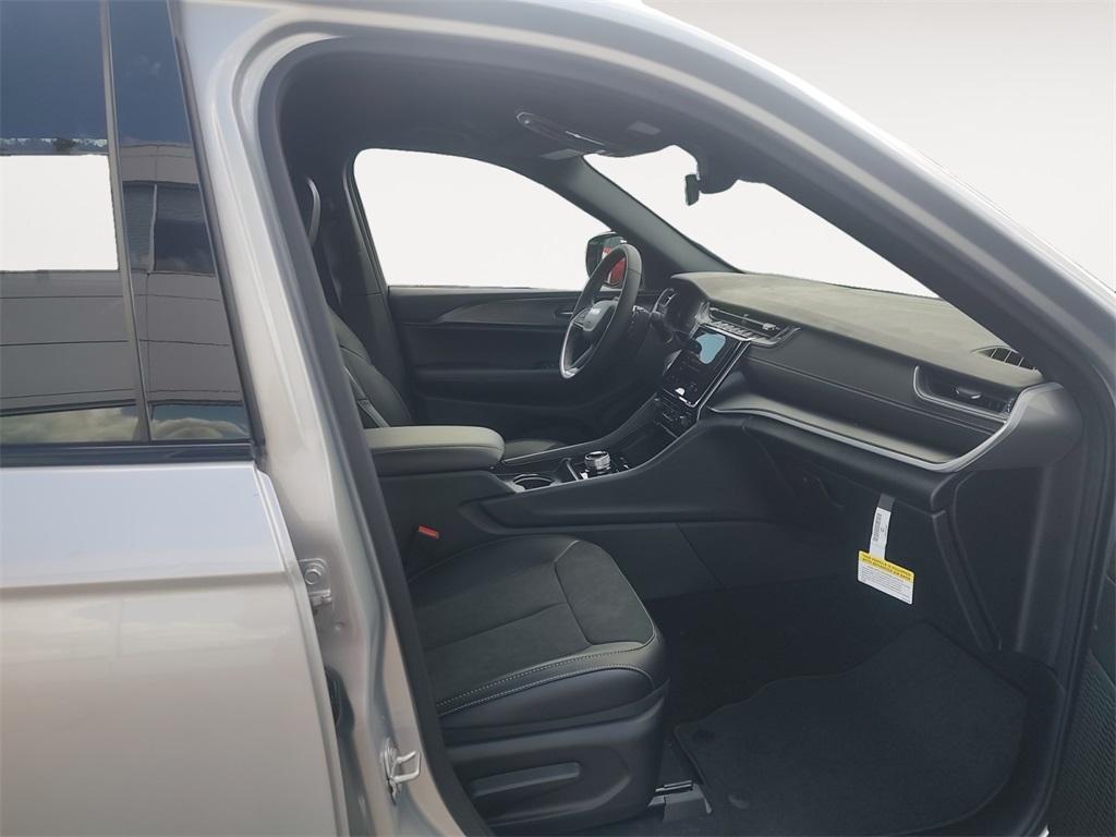 new 2025 Jeep Grand Cherokee L car, priced at $48,966