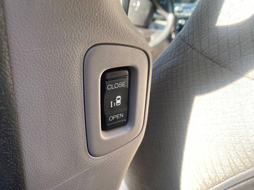 used 2014 Honda Odyssey car, priced at $7,900