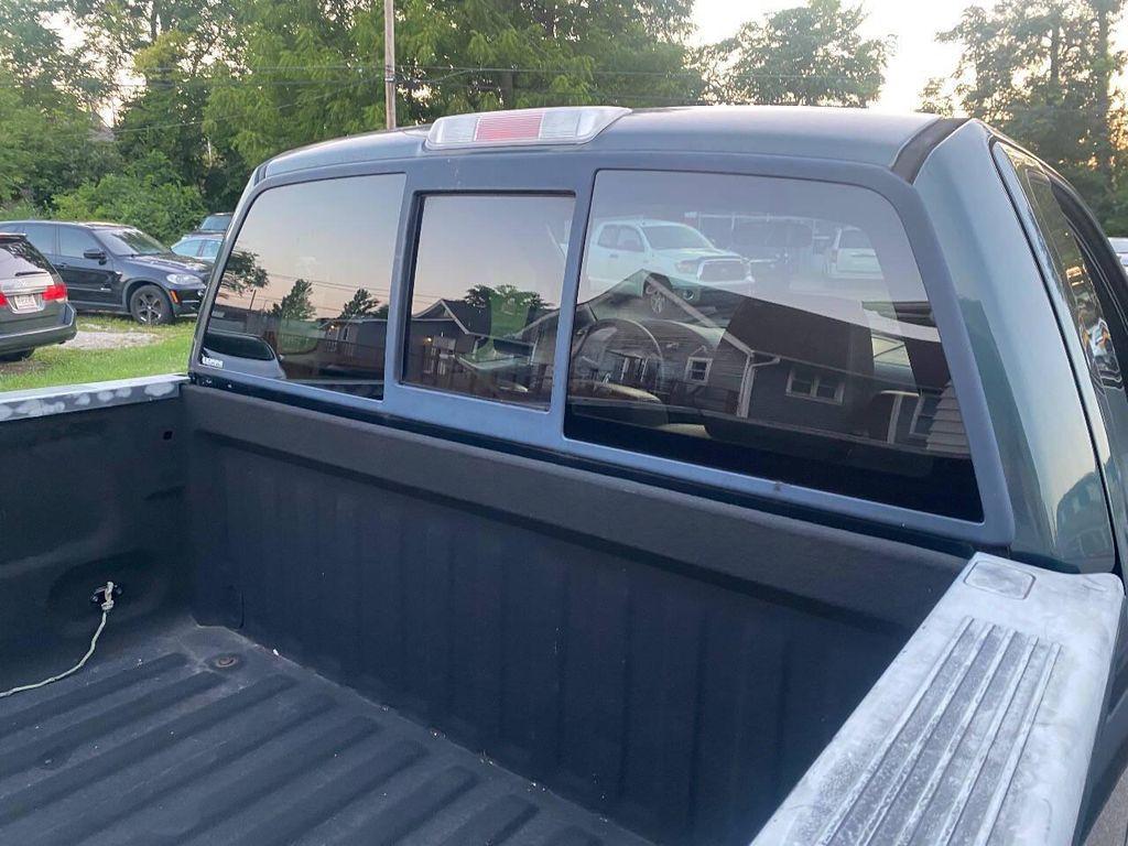 used 2005 Ford F-150 car, priced at $5,900