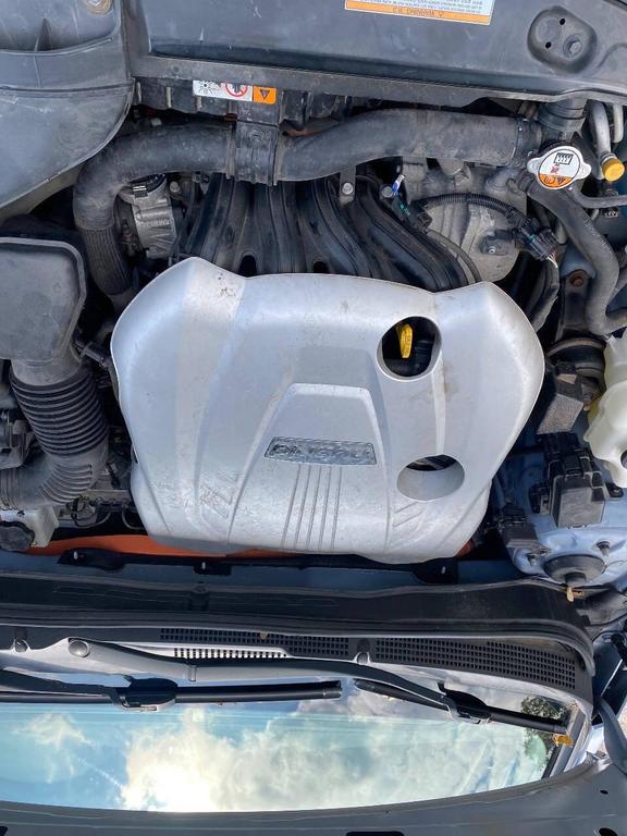 used 2013 Hyundai Sonata Hybrid car, priced at $5,900