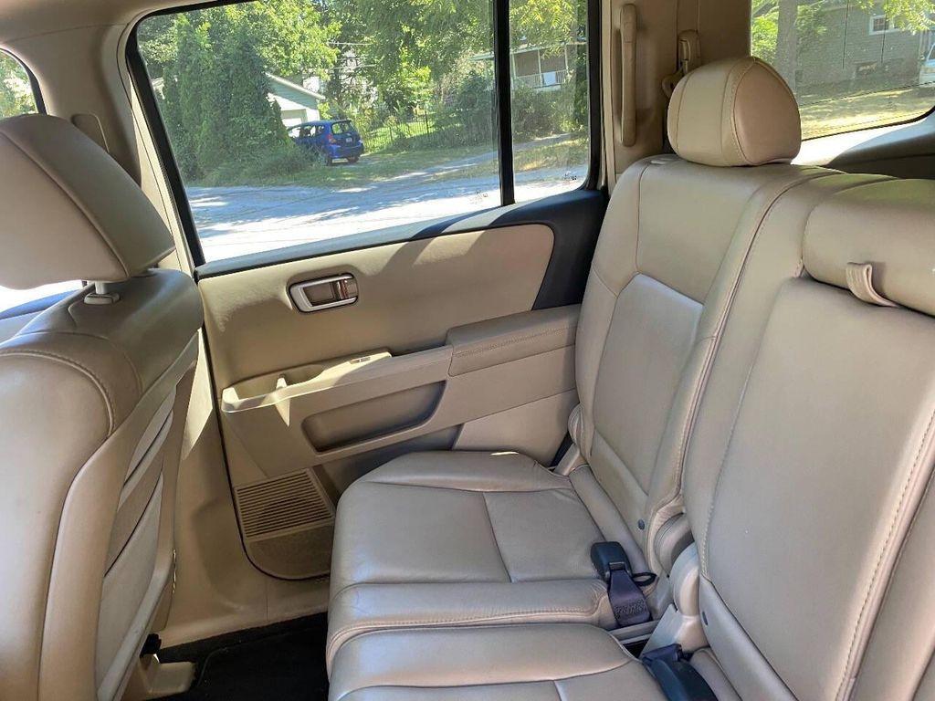 used 2009 Honda Pilot car, priced at $3,900