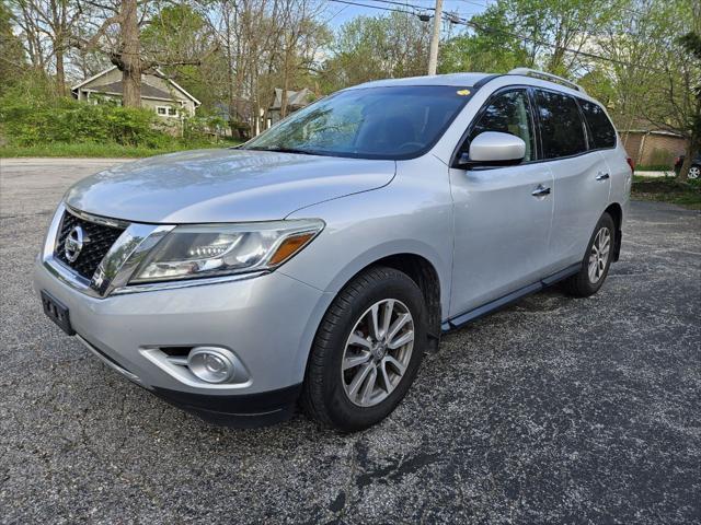 used 2014 Nissan Pathfinder car, priced at $7,900