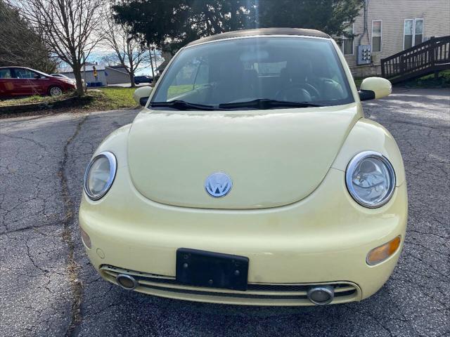 used 2004 Volkswagen New Beetle car, priced at $5,900