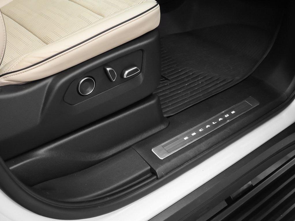 used 2023 Cadillac Escalade car, priced at $74,890