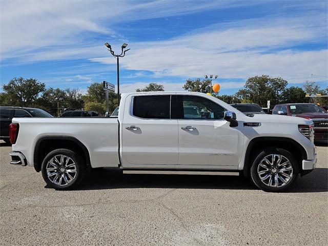 new 2025 GMC Sierra 1500 car, priced at $78,045