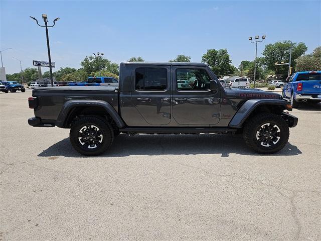 new 2024 Jeep Gladiator car, priced at $62,069