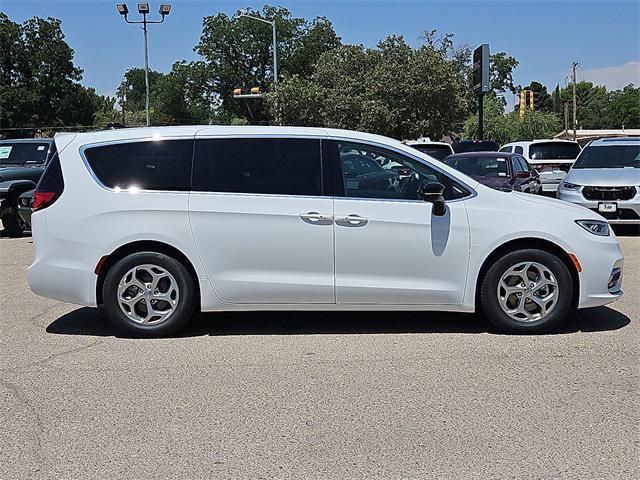 new 2024 Chrysler Pacifica car, priced at $41,307