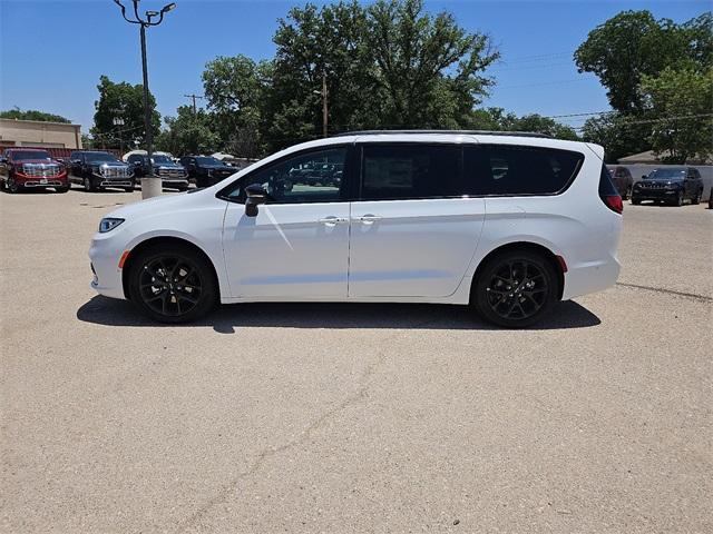 new 2024 Chrysler Pacifica car, priced at $49,193