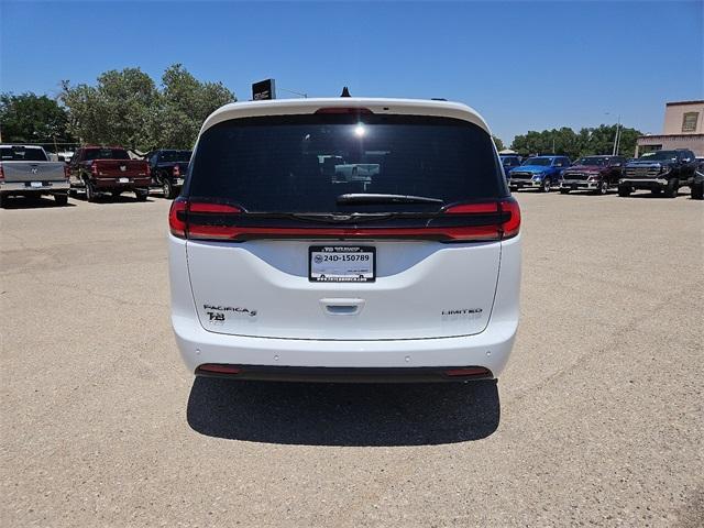 new 2024 Chrysler Pacifica car, priced at $49,193