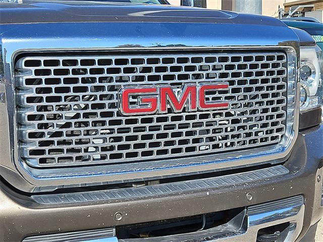 used 2015 GMC Sierra 2500 car, priced at $33,151