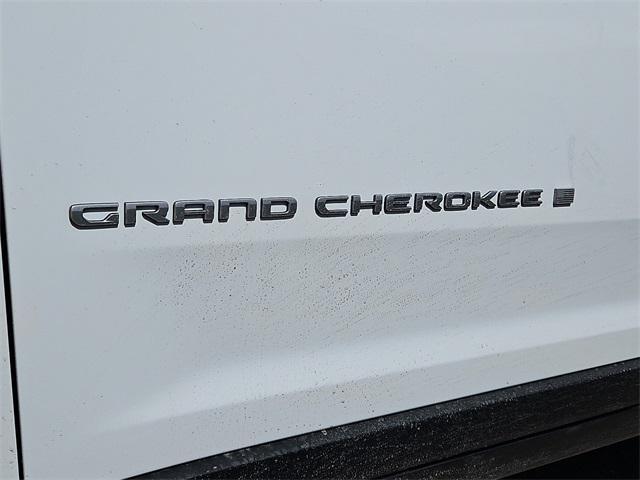 new 2025 Jeep Grand Cherokee car, priced at $37,330