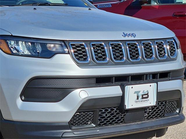 new 2025 Jeep Compass car, priced at $28,090