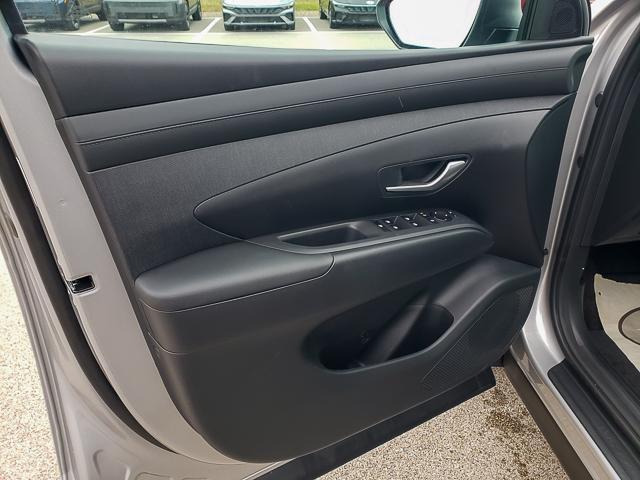 new 2026 Hyundai TUCSON Hybrid car, priced at $37,145