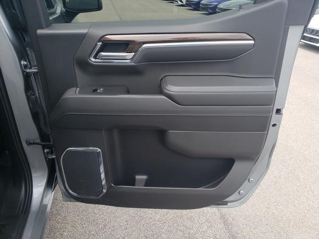 used 2025 Chevrolet Silverado 1500 car, priced at $48,121
