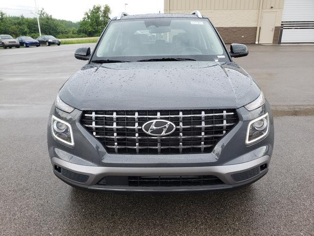 new 2025 Hyundai Venue car, priced at $25,550