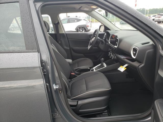 new 2025 Hyundai Venue car, priced at $25,550