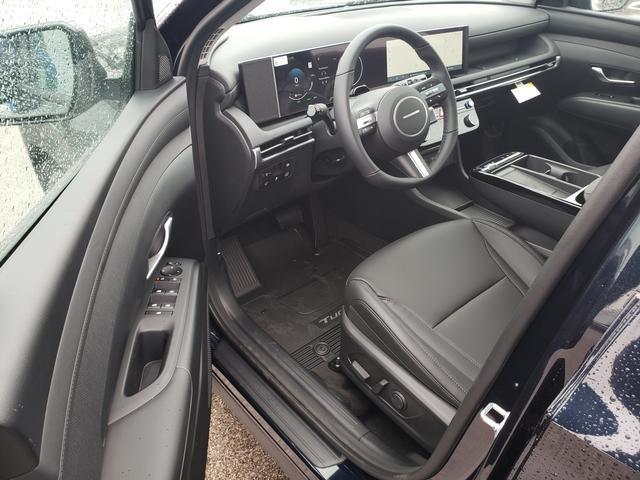 new 2025 Hyundai TUCSON Hybrid car, priced at $38,405