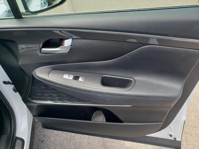 used 2022 Hyundai Santa Fe car, priced at $27,193