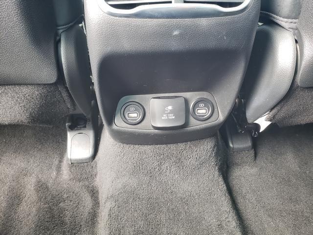 used 2022 Hyundai Santa Fe car, priced at $27,193