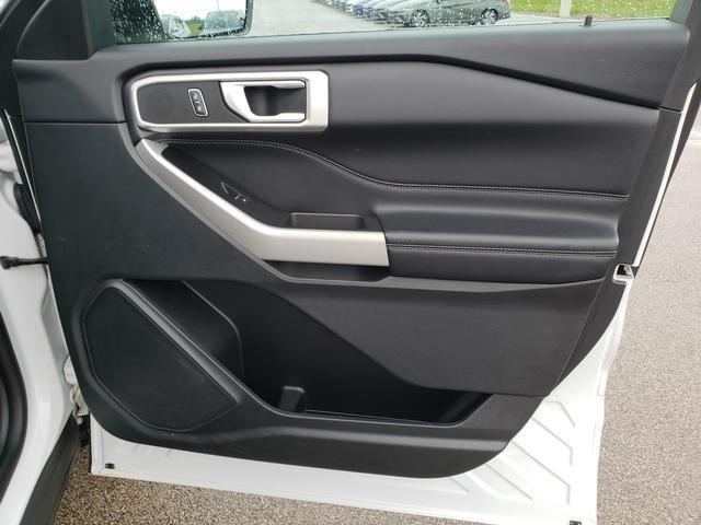 used 2022 Ford Explorer car, priced at $29,057