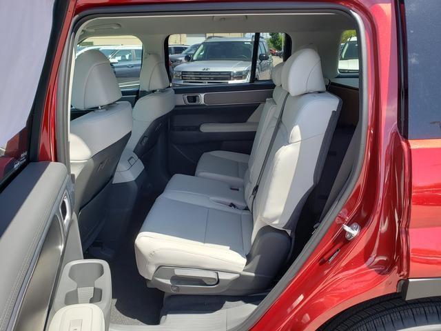 new 2025 Hyundai Santa Fe car, priced at $40,194