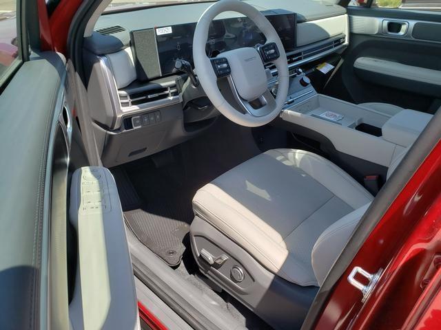 new 2025 Hyundai Santa Fe car, priced at $40,194