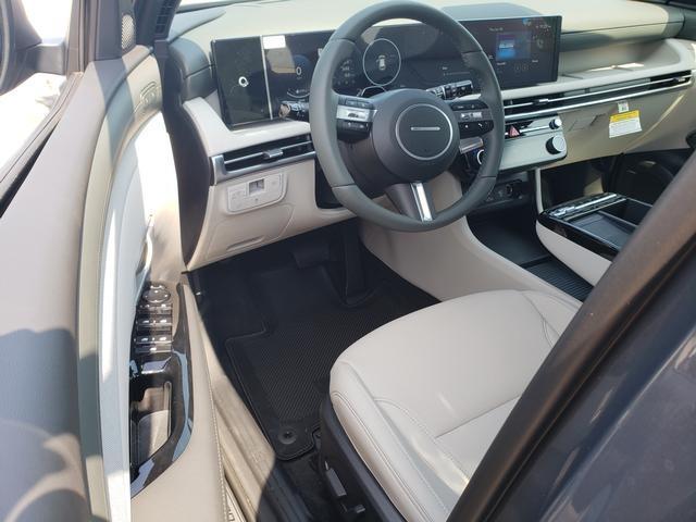 new 2025 Hyundai Tucson car, priced at $42,500