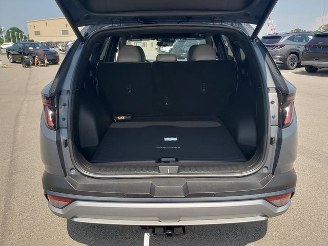new 2025 Hyundai Tucson car, priced at $42,500