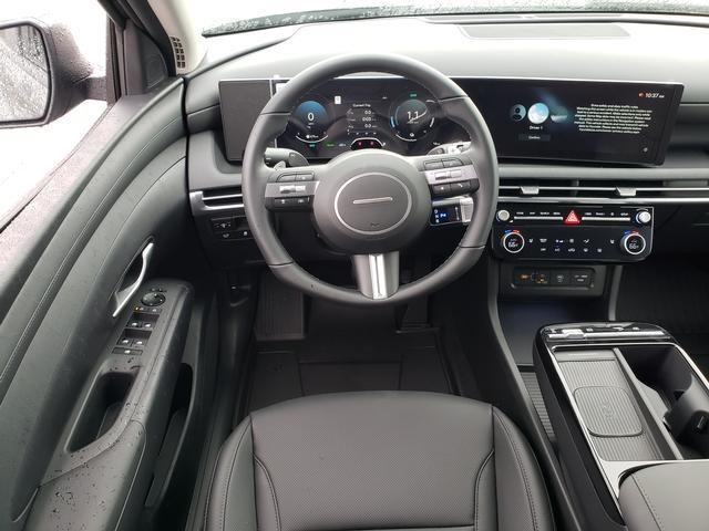 new 2025 Hyundai TUCSON Hybrid car, priced at $38,465