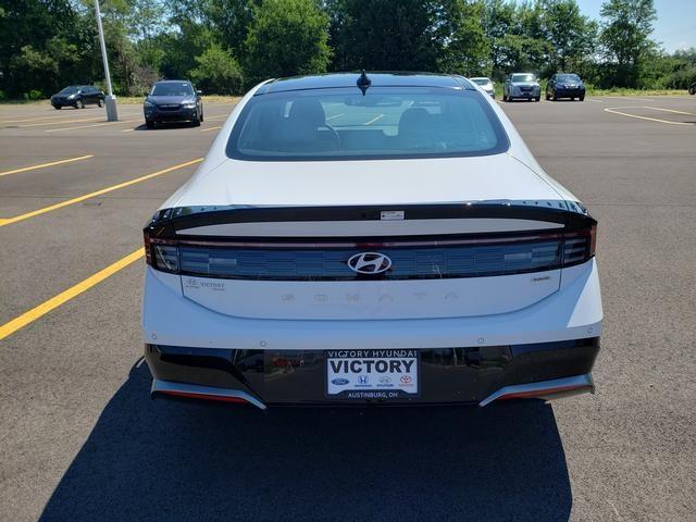 new 2024 Hyundai Sonata Hybrid car, priced at $39,370