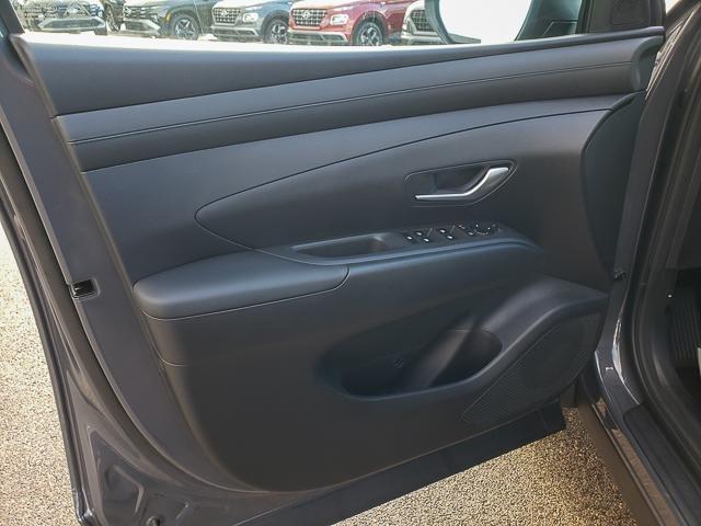 new 2026 Hyundai TUCSON Hybrid car, priced at $36,305