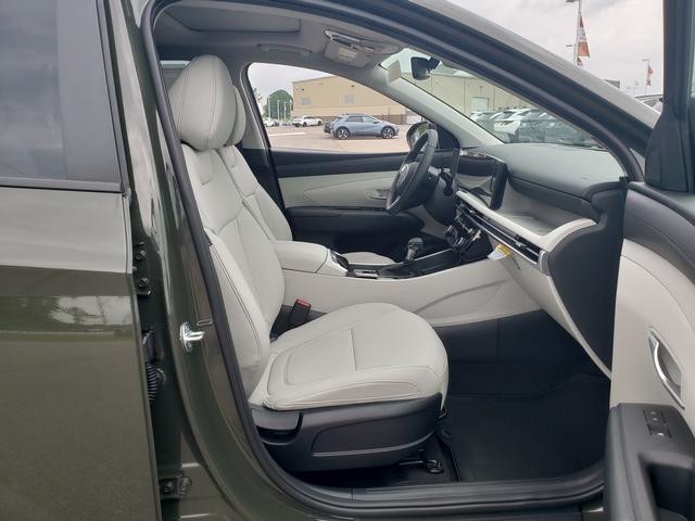 new 2025 Hyundai Tucson car, priced at $36,944
