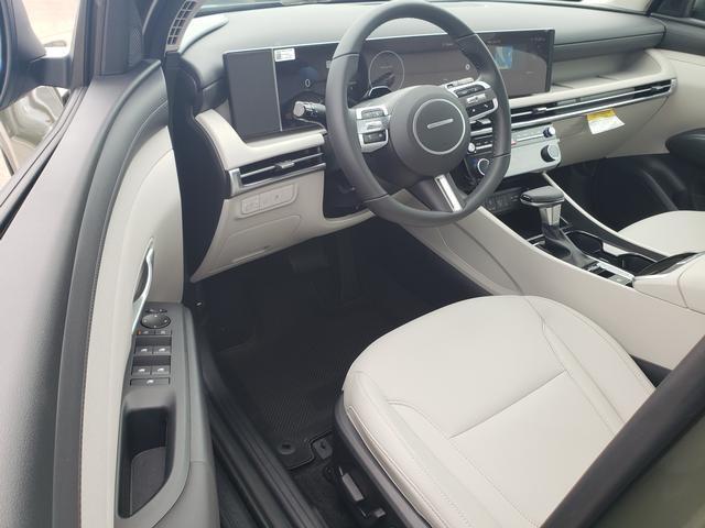 new 2025 Hyundai Tucson car, priced at $36,944