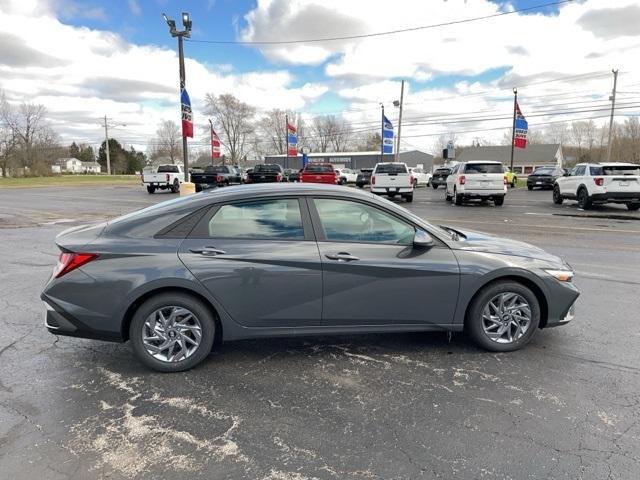 new 2024 Hyundai Elantra car, priced at $25,290