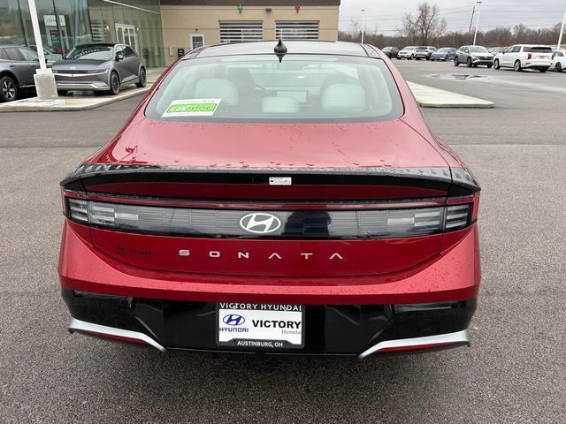 new 2025 Hyundai Sonata car, priced at $32,980