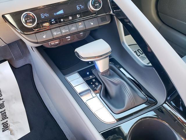 new 2025 Hyundai Elantra car, priced at $27,740