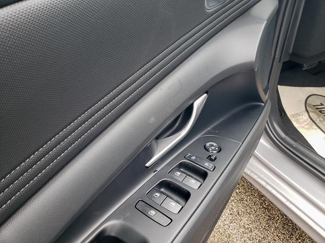 new 2025 Hyundai Elantra car, priced at $27,770