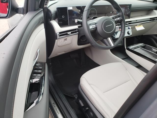 new 2025 Hyundai Tucson car, priced at $43,380