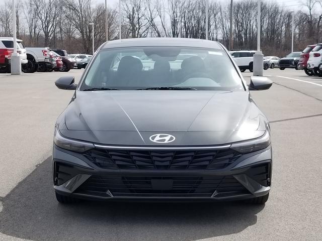new 2025 Hyundai Elantra car, priced at $27,265