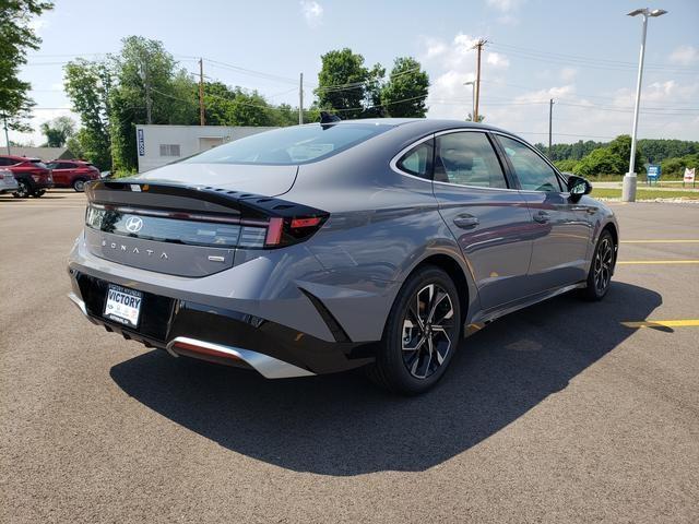 new 2024 Hyundai Sonata car, priced at $30,735