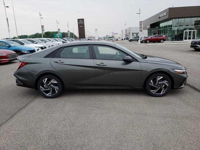 new 2025 Hyundai Elantra car, priced at $25,080